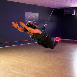 Flavie fait du Bungee